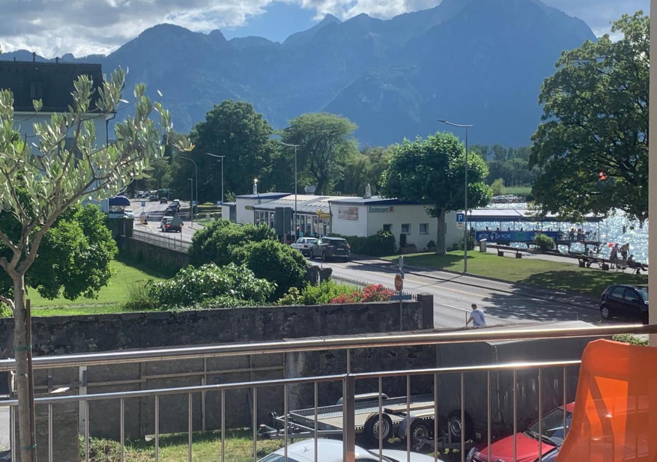 Hotel Du Quai Villeneuve Exteriör bild